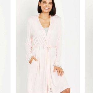 Motherhood maternity pink robe